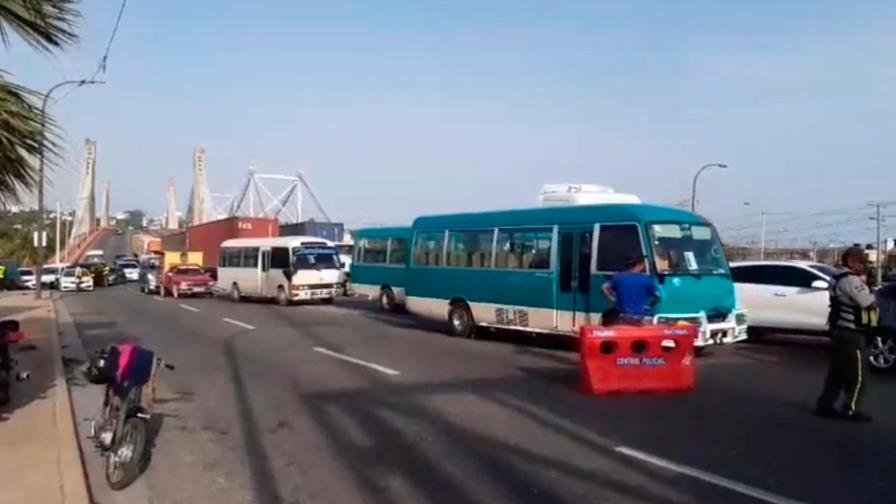Toque de queda atrapa de nuevo a decenas de conductores en las calles Toque de queda atrapa de nuevo a decenas de conductores en las calles