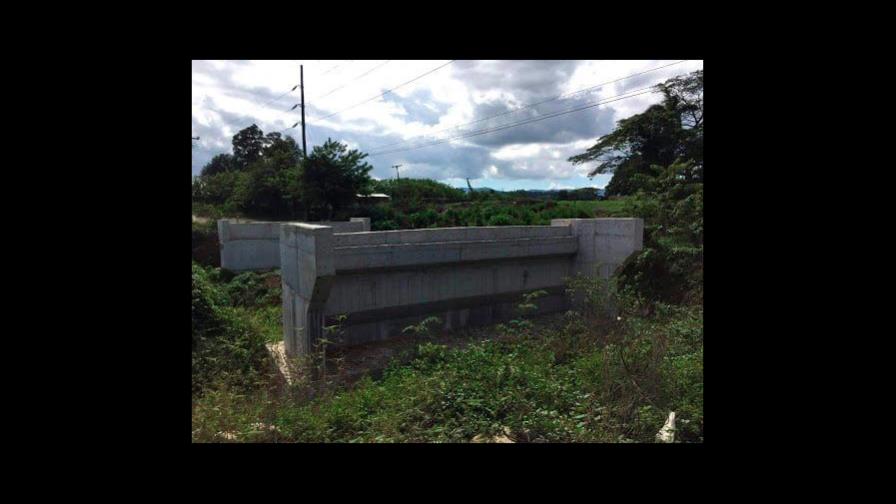 Anuncian paro transporte público Imbert-Luperón en demanda de reconstrucción de un puente