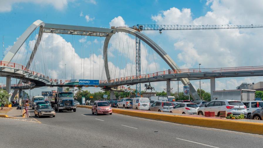 Rehabilitación de peatonales de la Gómez con Kennedy y 27 de Febrero lleva ya casi cuatro meses