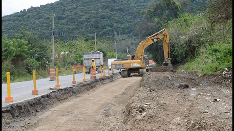 Avanzan trabajos de ampliación carretera Navarrete-Puerto Plata