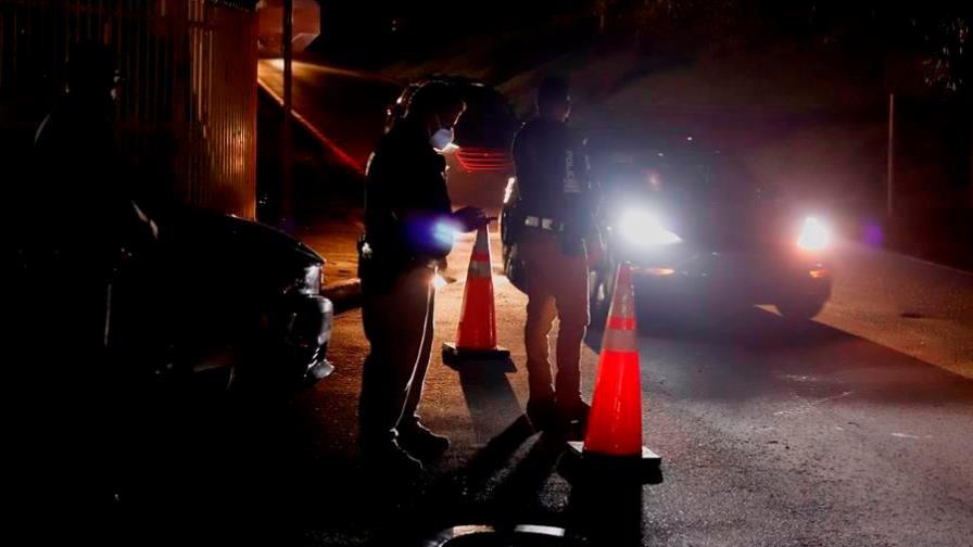 Puerto Rico vuelve a sufrir avería eléctrica que deja a 150,000 clientes sin luz