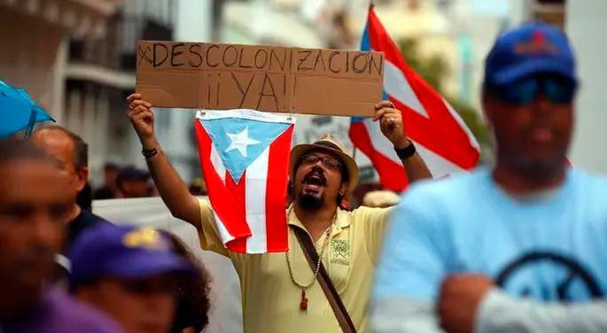 Puertorriqueños protestan contra la anexión de la isla a EEUU