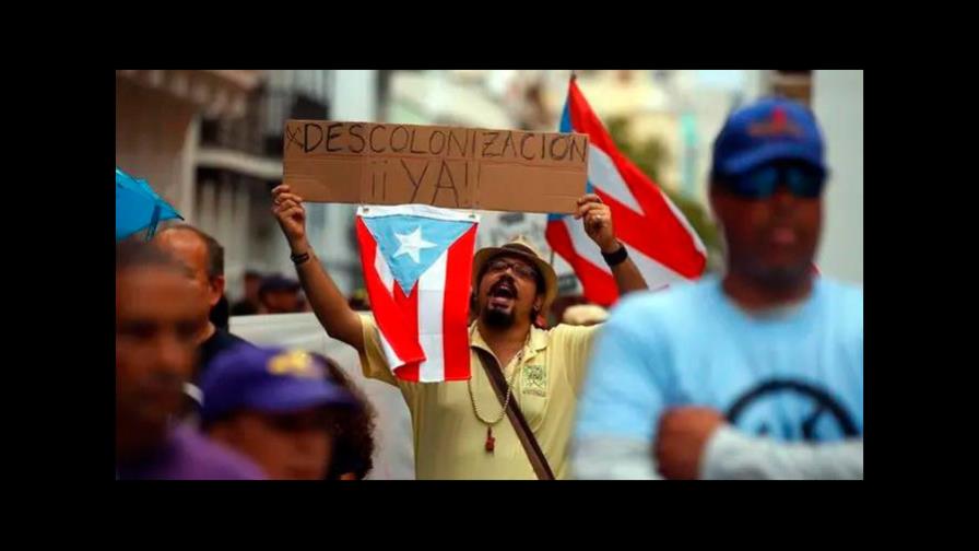 Puertorriqueños protestan contra la anexión de la isla a EEUU