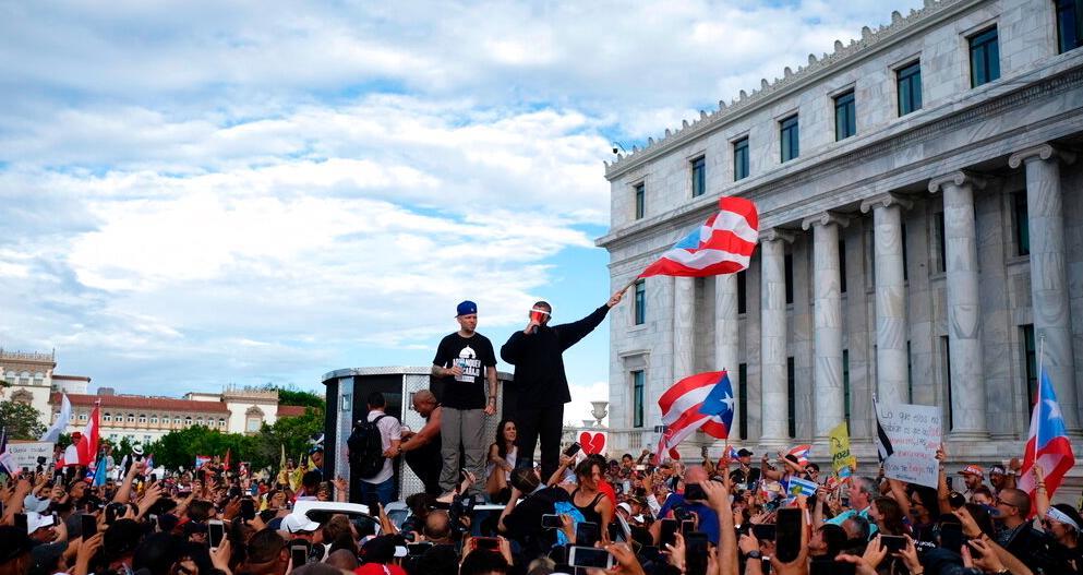 Rosselló convoca a su gabinete este domingo, mientras protestas siguen en Puerto Rico