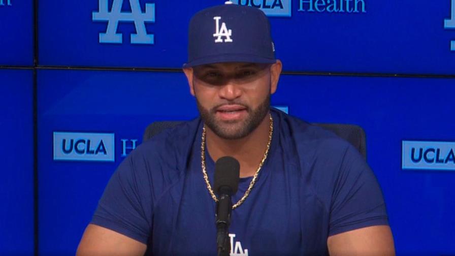 Albert Pujols a 27 de los 700 jonrones
