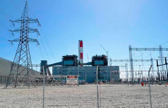 Punta Catalina genera menos electricidad y más contaminación por falta de materiales