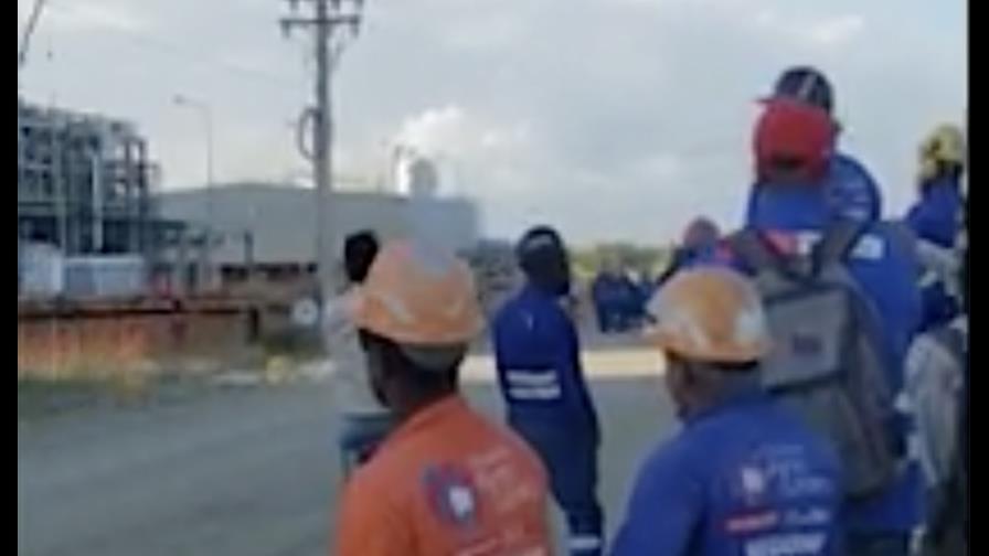 Obreros vuelven a parar labores en Punta Catalina