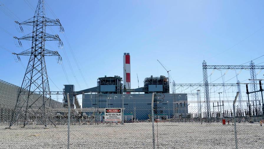 Punta Catalina genera menos electricidad y más contaminación por falta de materiales
