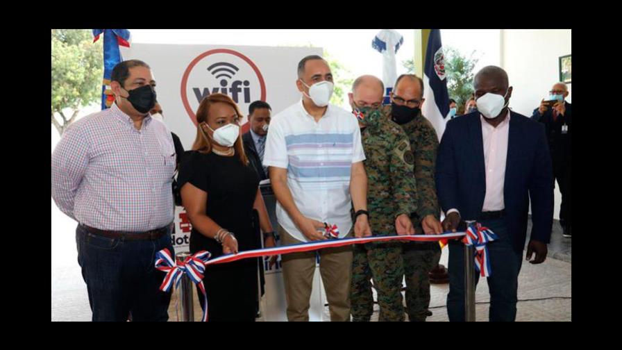 Indotel deja en funcionamiento punto wifi en San Pedro de Macorís 