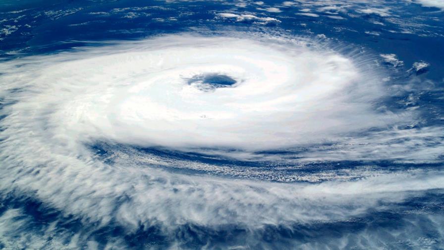 El huracán Linda se intensifica a categoría 3 en el Pacífico mexicano