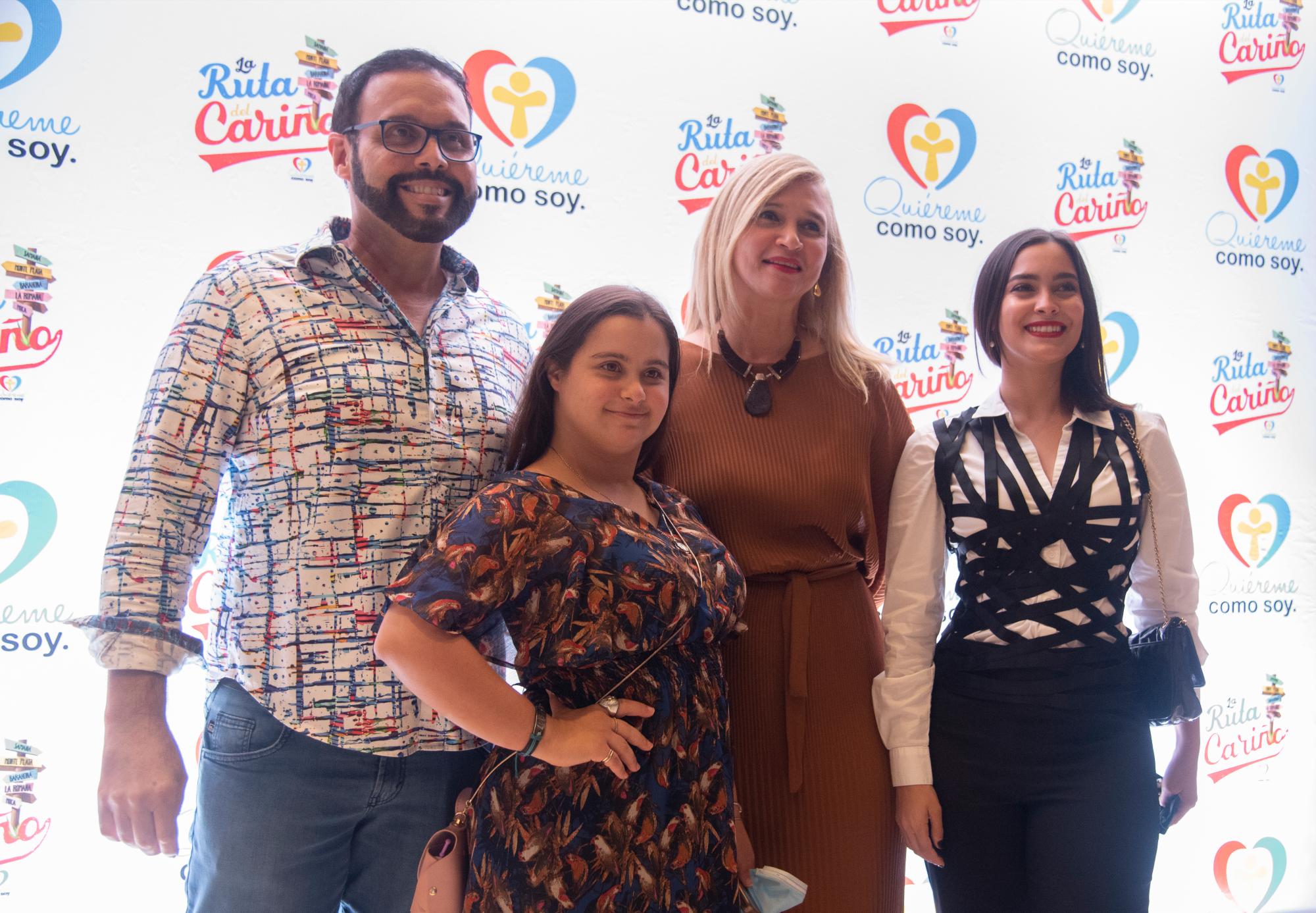 Frank Ceara, Jeanna Ortiz, Mónika Despradel y Paula Ferry.