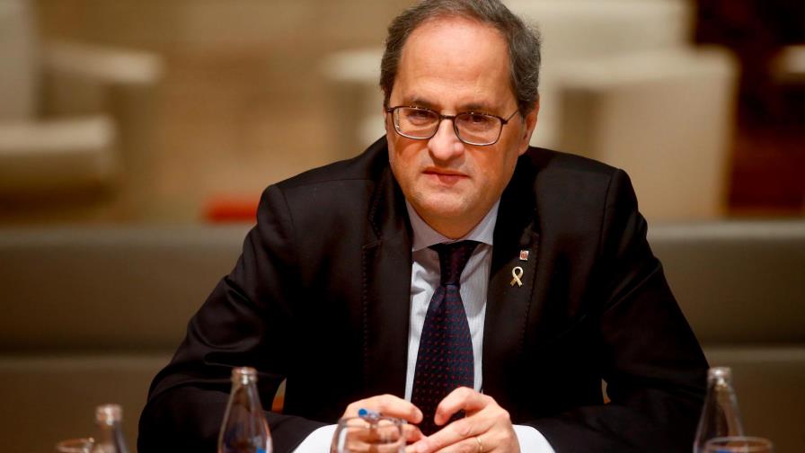 Supremo español mantiene inhabilitación como diputado del presidente catalán