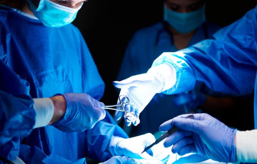 Paciente de trasplante muere después de recibir pulmones infectados con COVID-19 
