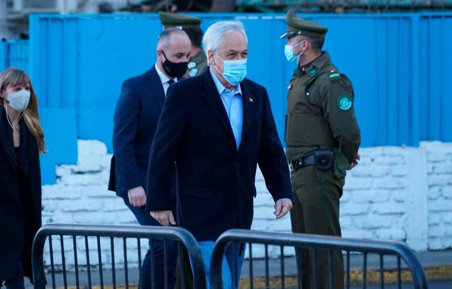 Piñera ante fiscalía por violaciones de derechos humanos en protestas