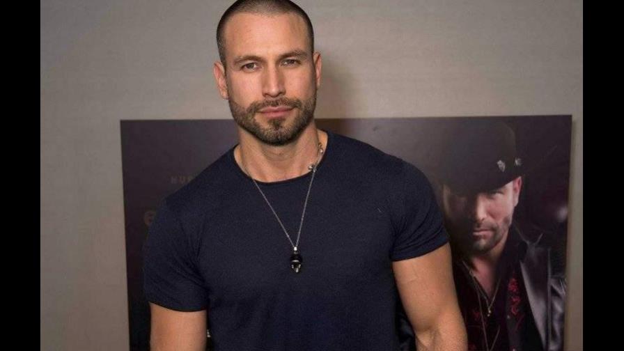 Rafael Amaya reaparece en un video de Tiktok y causa furor Rafael Amaya reaparece en un video de Tiktok y causa furor