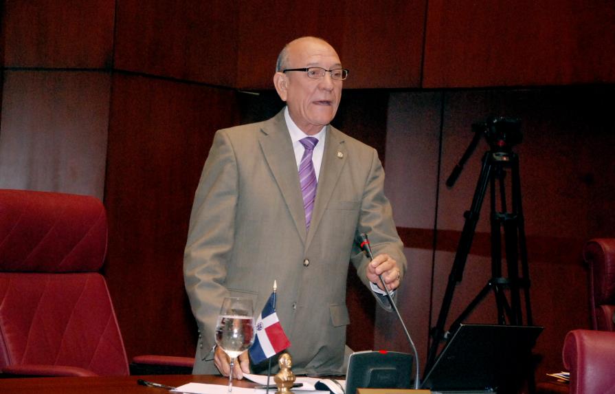 Senador Rafael Calderón se opone a propuesta de Peña Guaba