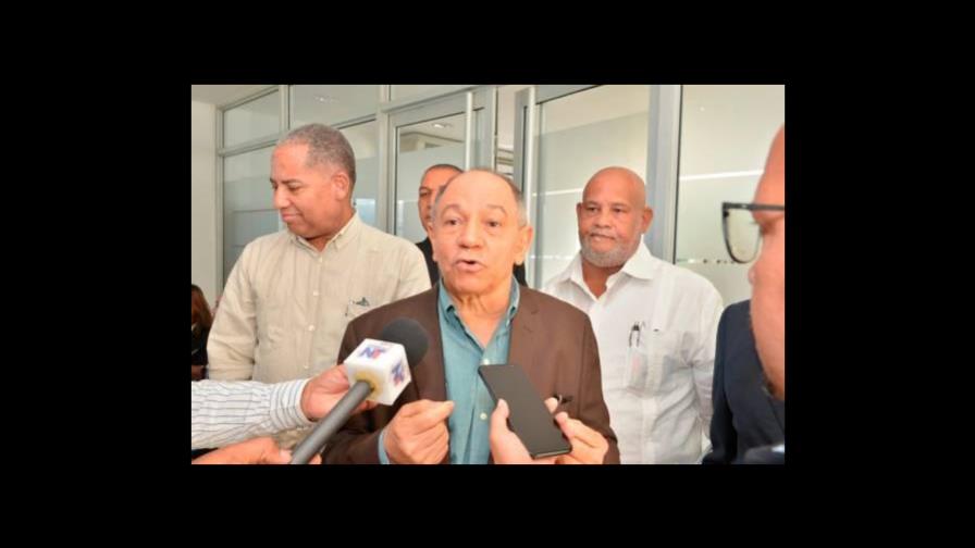 Piden a Abinader solucionar trabas para acceder a pensiones del Estado Piden a Abinader solucionar trabas para acceder a pensiones del Estado