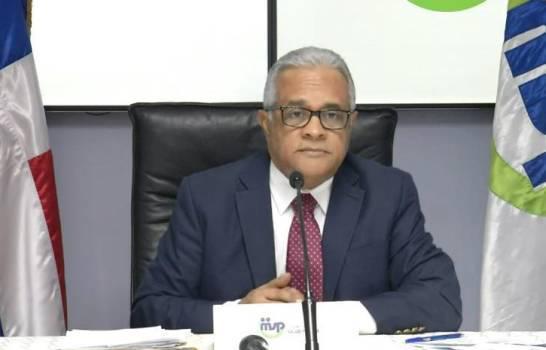 Ministro de Salud Pública llama a arreciar las medidas de aislamiento por COVID-19