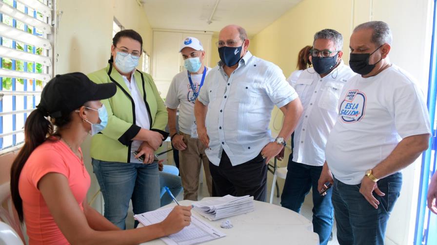 Infotep lleva jornada de vacunación a Higüey a través de los talleres móviles Infotep lleva jornada de vacunación a Higüey a través de los talleres móviles
