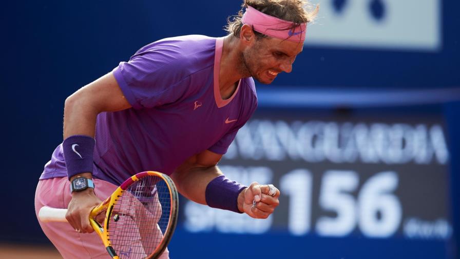 Nadal vence a Nishikori y pasa a cuartos del Godó