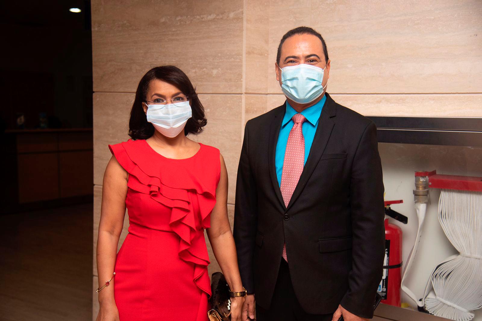 Ynmaculada Cruz Hierro y Ramón Almánzar.