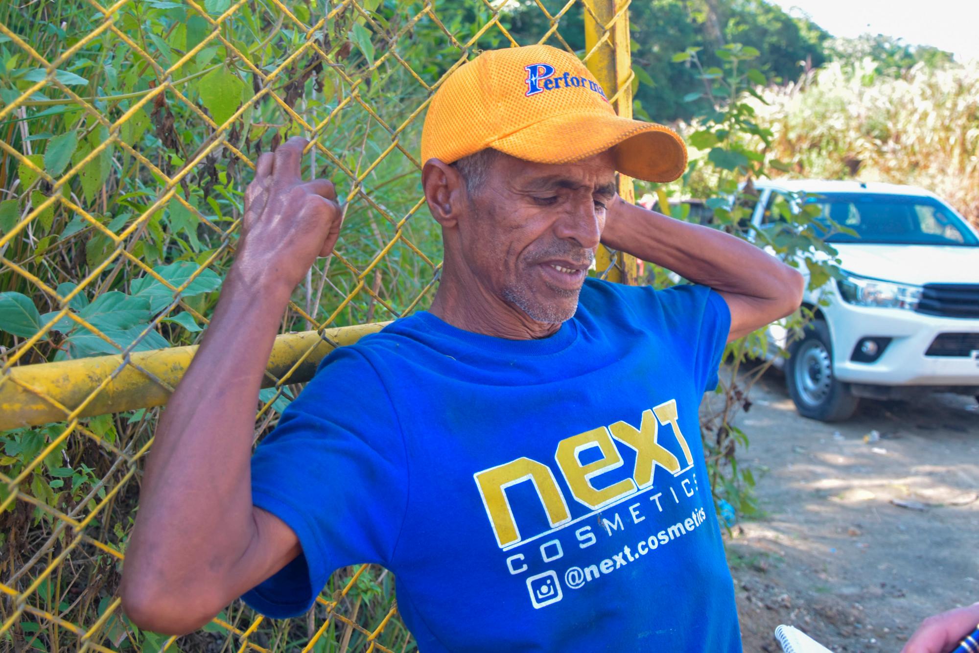 Ramón Ramos, quien labora como vigilante del vertedero.