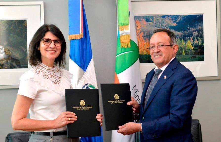 Medio Ambiente y Grupo Ramos firman acuerdo de colaboración