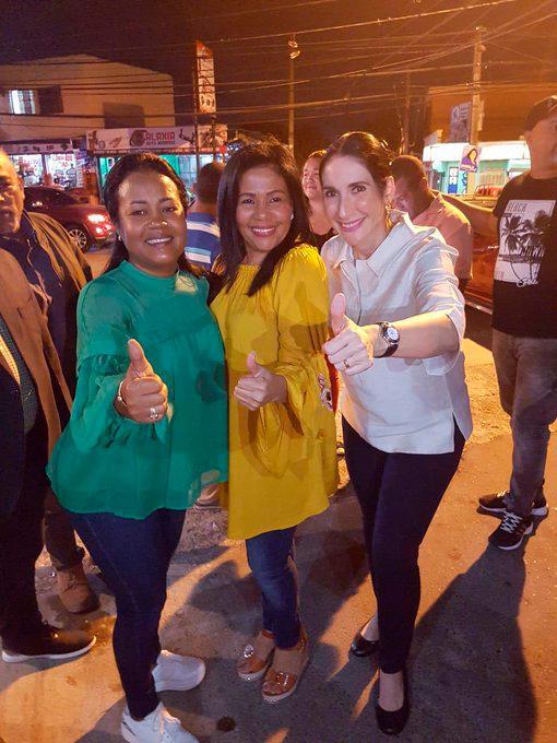 Raquel Arbaje, la esposa de Luis Abinader, está de lleno en campaña municipal