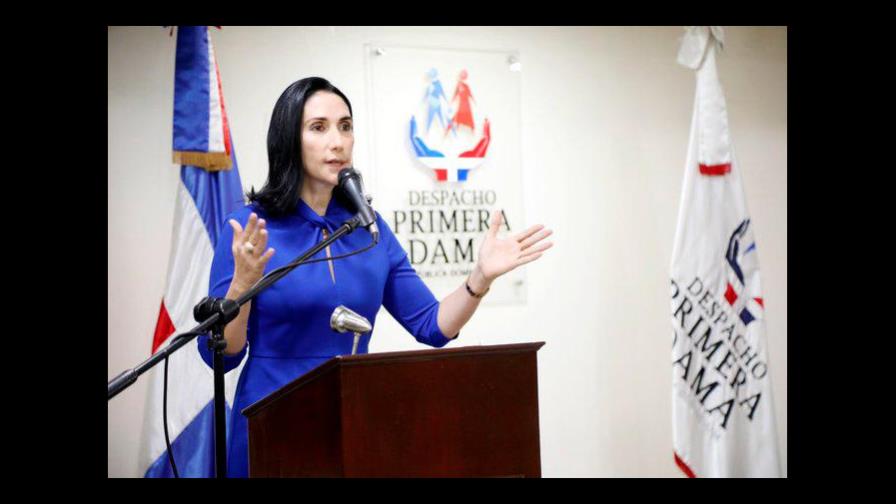 Raquel Arbaje pide a Dios “que bendiga a la familia” de Cándida Montilla