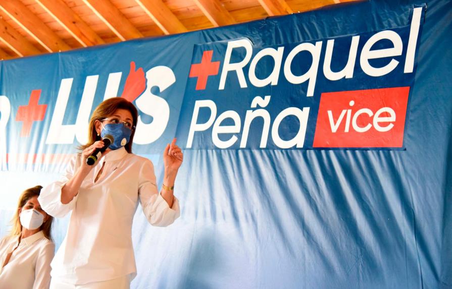 Raquel Peña recibe apoyo de empresarios de Santiago