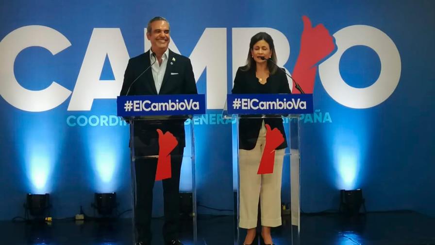 Luis Abinader anuncia oficialmente a Raquel Peña como su compañera de boleta
