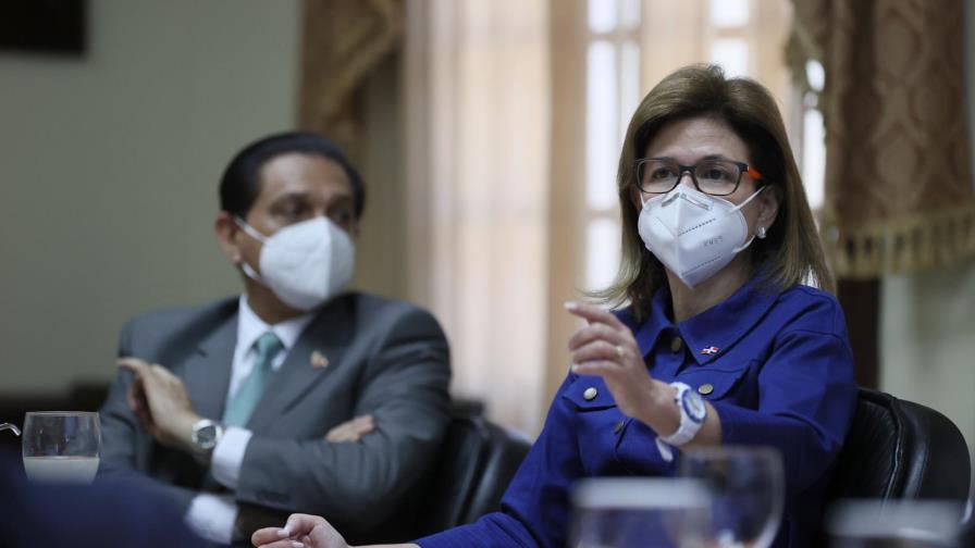 Gabinete de Salud estudia formas para acelerar el Plan Nacional de Vacunación 