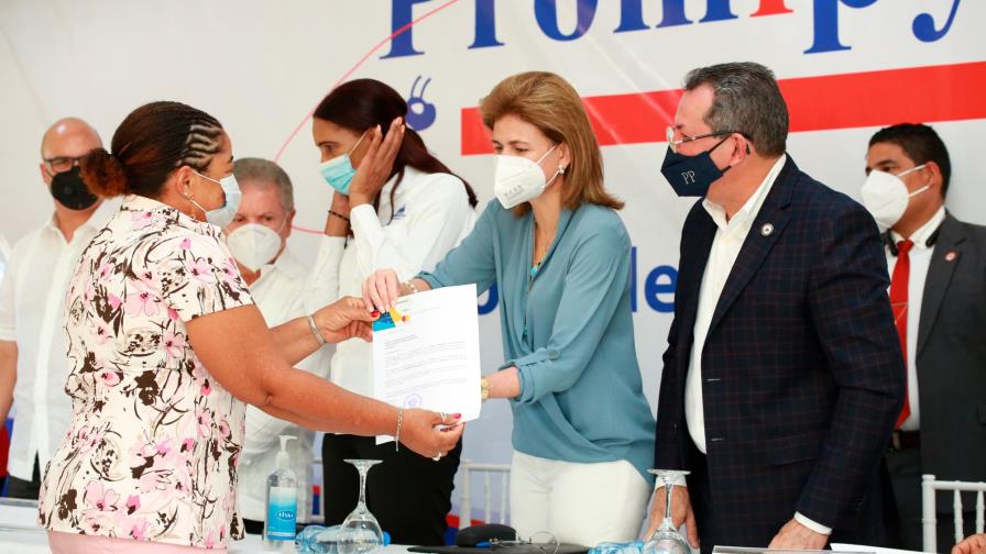 Raquel Peña y Promipyme respaldan con préstamos a las Mipymes en Higüey