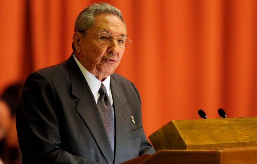 Raúl Castro reaparece tras protestas que dejan un centenar de detenidos en Cuba