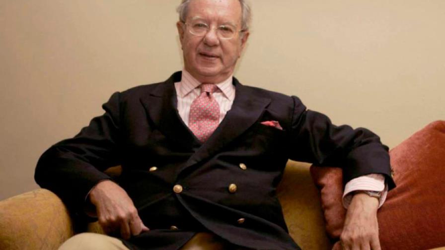 Exembajador español en Venezuela desliga a su mujer del caso PDVSA