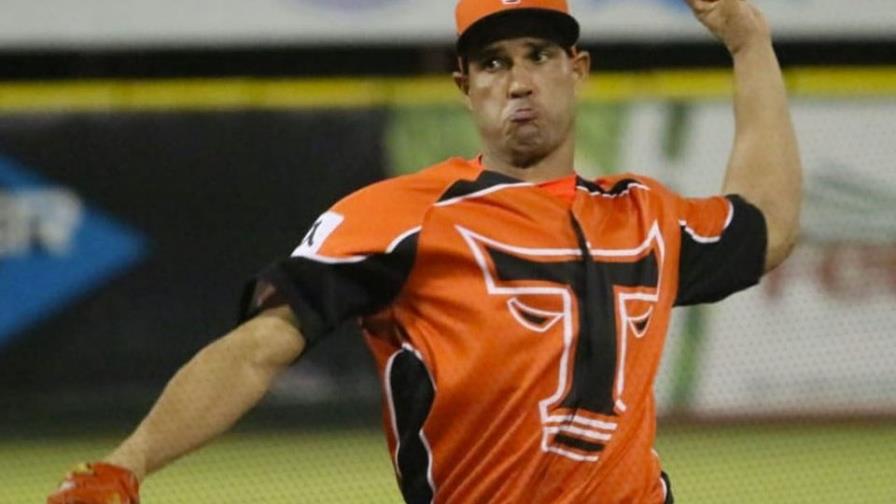 Los Toros se quedan solos en la primera posición del béisbol dominicano
