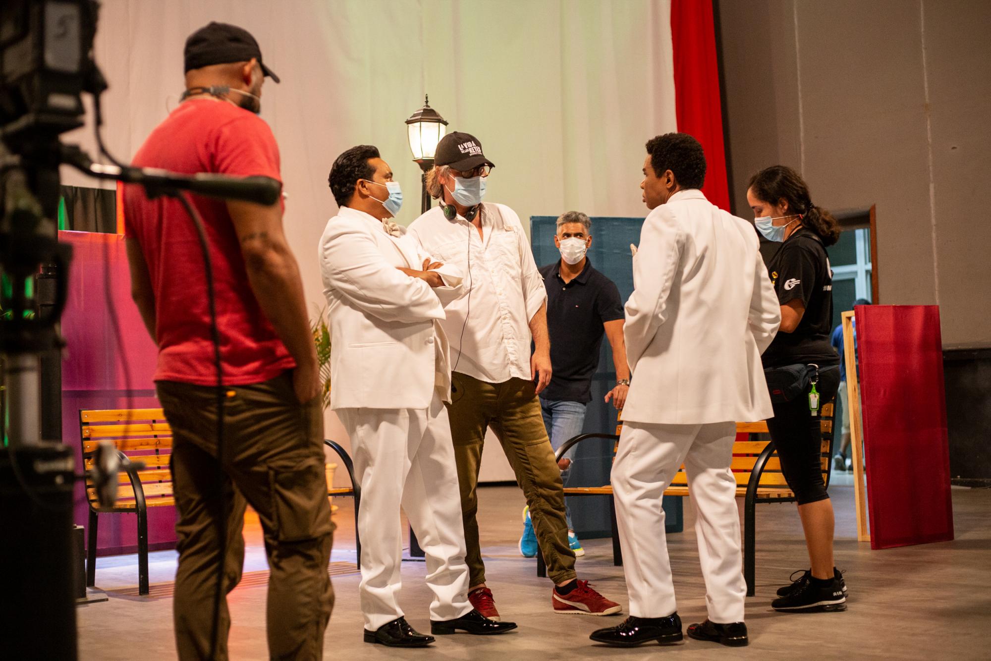 Una imagen de Raymond y Miguel dirigidos por Frank Perozo. Fuente externa