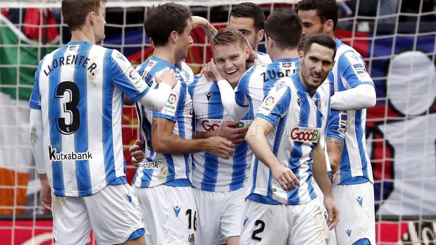 Real Sociedad anuncia acuerdo para bajada de sueldo de sus jugadores