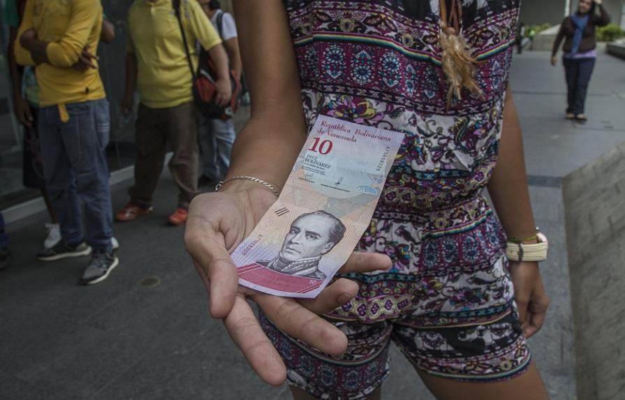 Economía de Venezuela se desploma por quinto año y suma contracción de un 44,3 %