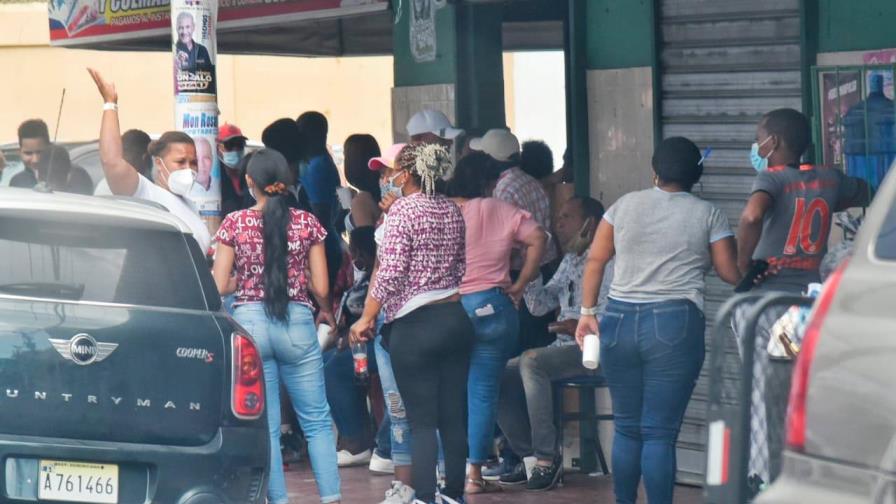 Cierre de colegios electorales en el Instituto Salomé Ureña en la Ciudad Colonial