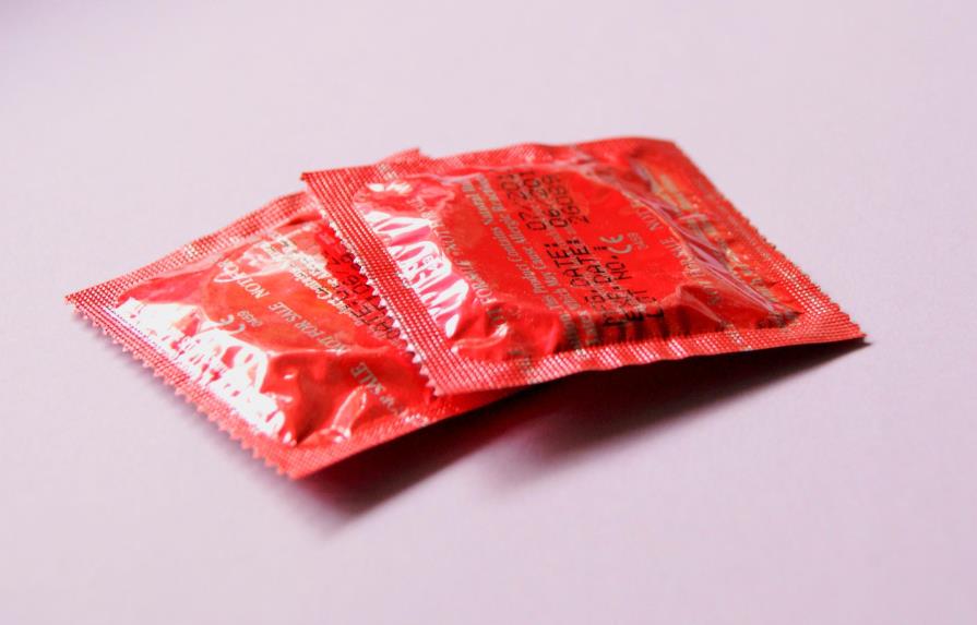 Discreción y vergüenza envuelven la compra y uso del preservativo en RD