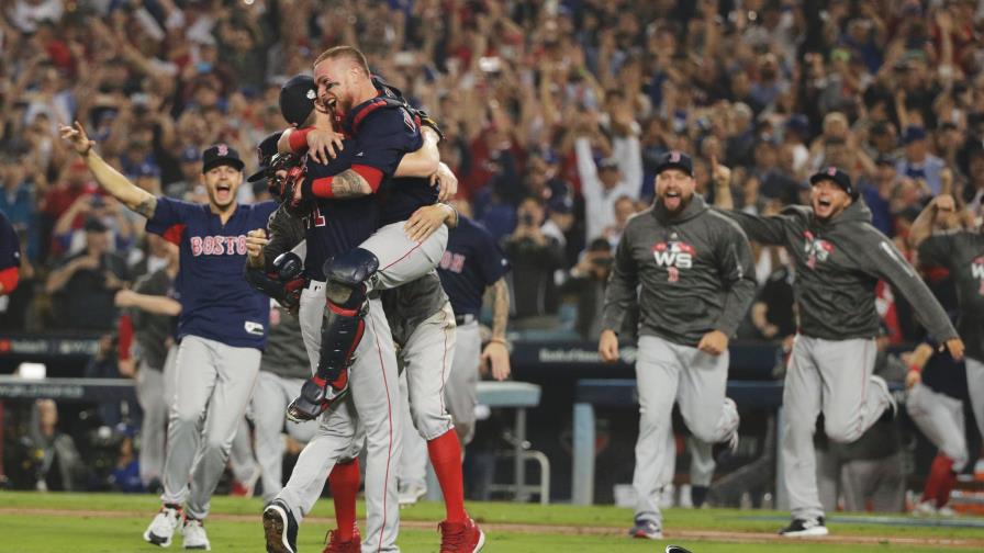 Para John Henry, dueño de los Medias Rojas, el impuesto de lujo “obviamente no es tan importante