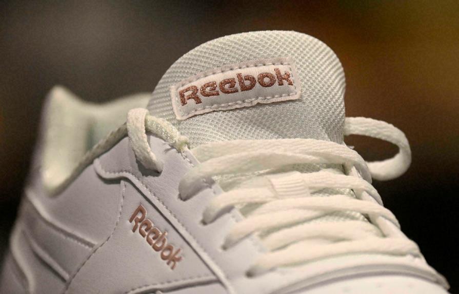 Adidas vende Reebok por 2,500 millones de dólares