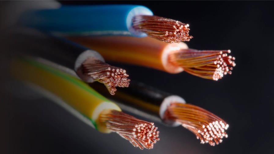 Robo de cables deja sin servicio a casi 35 mil usuarios de telecomunicaciones este año 