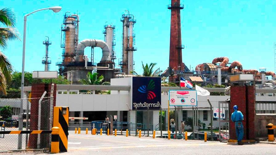 Venezuela reduce la deuda pública externa con venta de acciones de Refidomsa