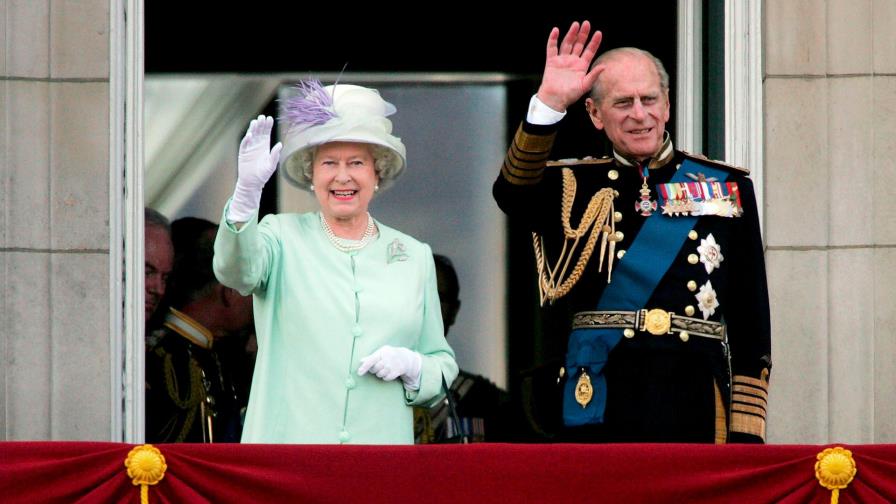 Príncipe Felipe, esposo de la reina Isabel II, hospitalizado “por precaución”