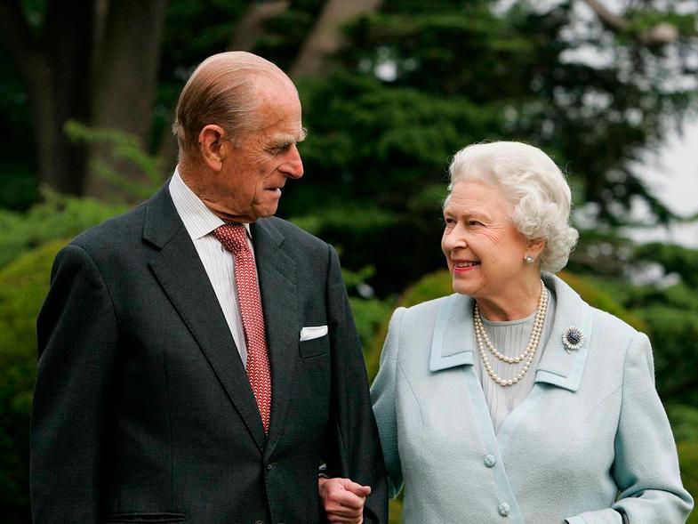 Familiares revelan cómo ha estado la reina tras la muerte del príncipe Felipe