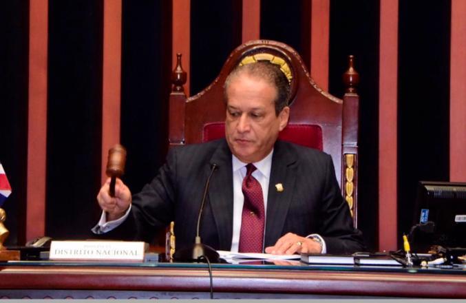 Reinaldo Pared recuerda que el Senado aprobó el Código Penal 