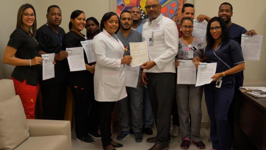Certifican al personal de radio protección de hospital Reynaldo Almánzar Certifican al personal de radio protección de hospital Reynaldo Almánzar