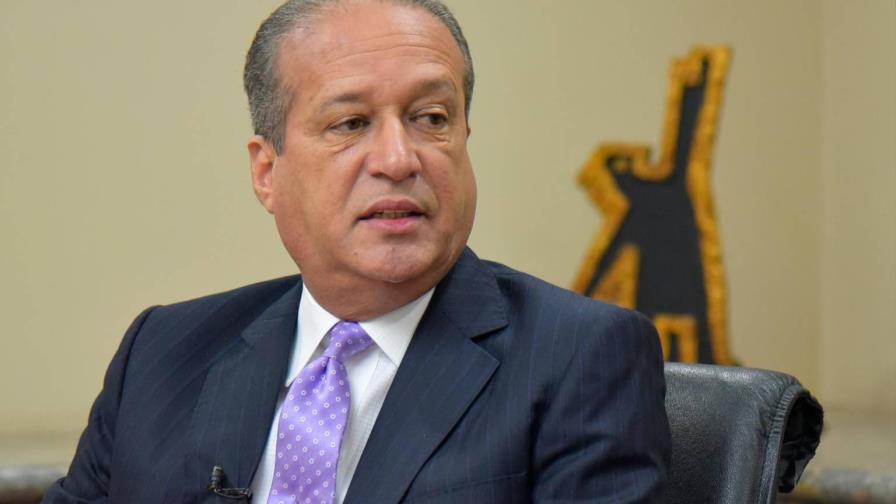 Reinaldo Pared advierte que modificar reglamento para sesionar de manera virtual violaría Constitución